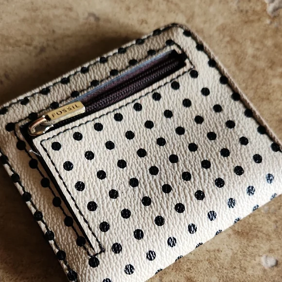 Fossil Polka Dot Small Wallet - Picture 1 of 9